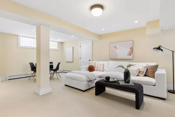 $2,395,000 | 2735 Lake Of The Isles Parkway East, Minneapolis, MN 55408