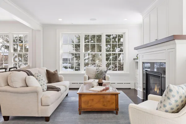 $2,395,000 | 2735 Lake Of The Isles Parkway East, Minneapolis, MN 55408