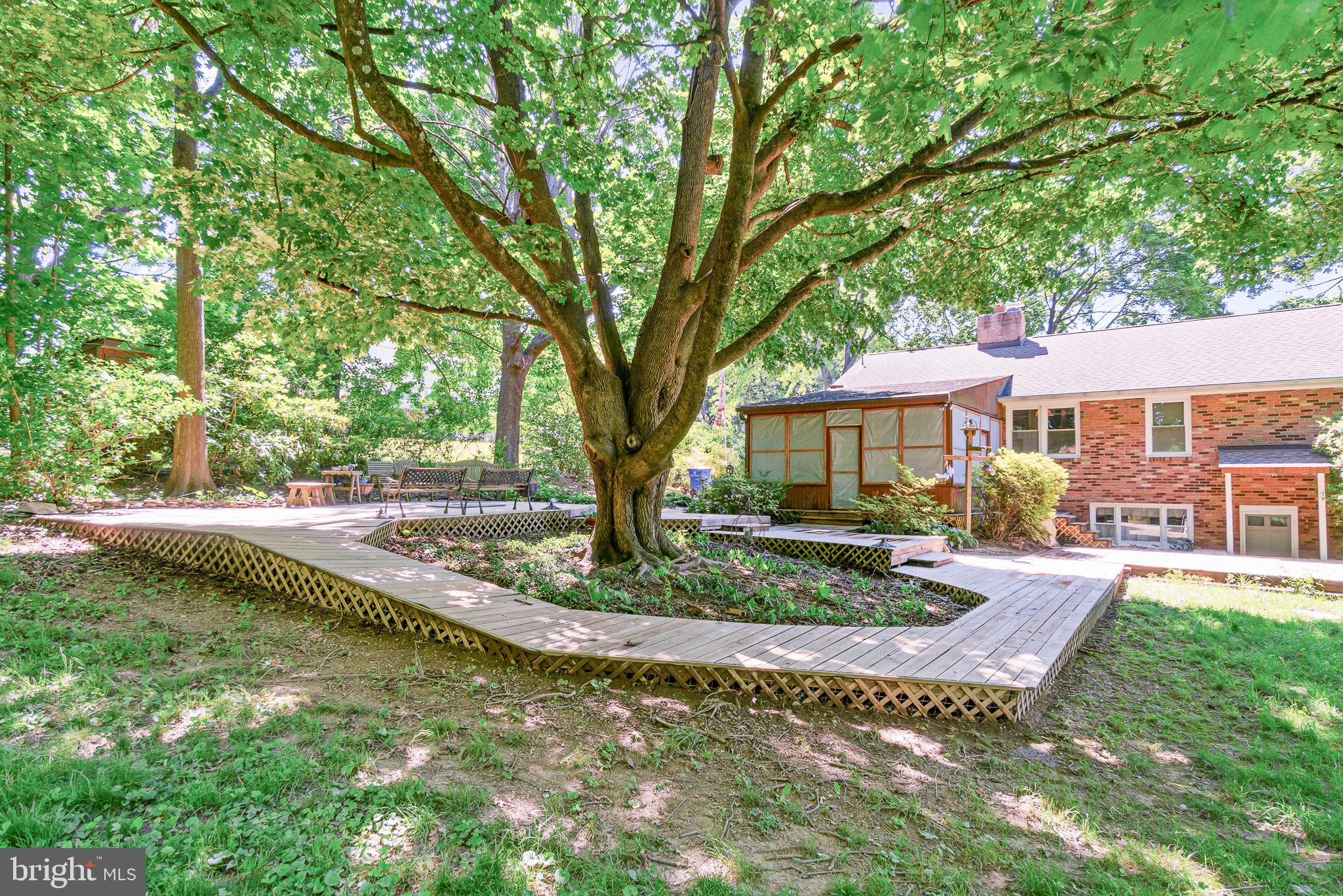 25701 Wright Road Damascus, MD 20872 - Photo 5 of 44