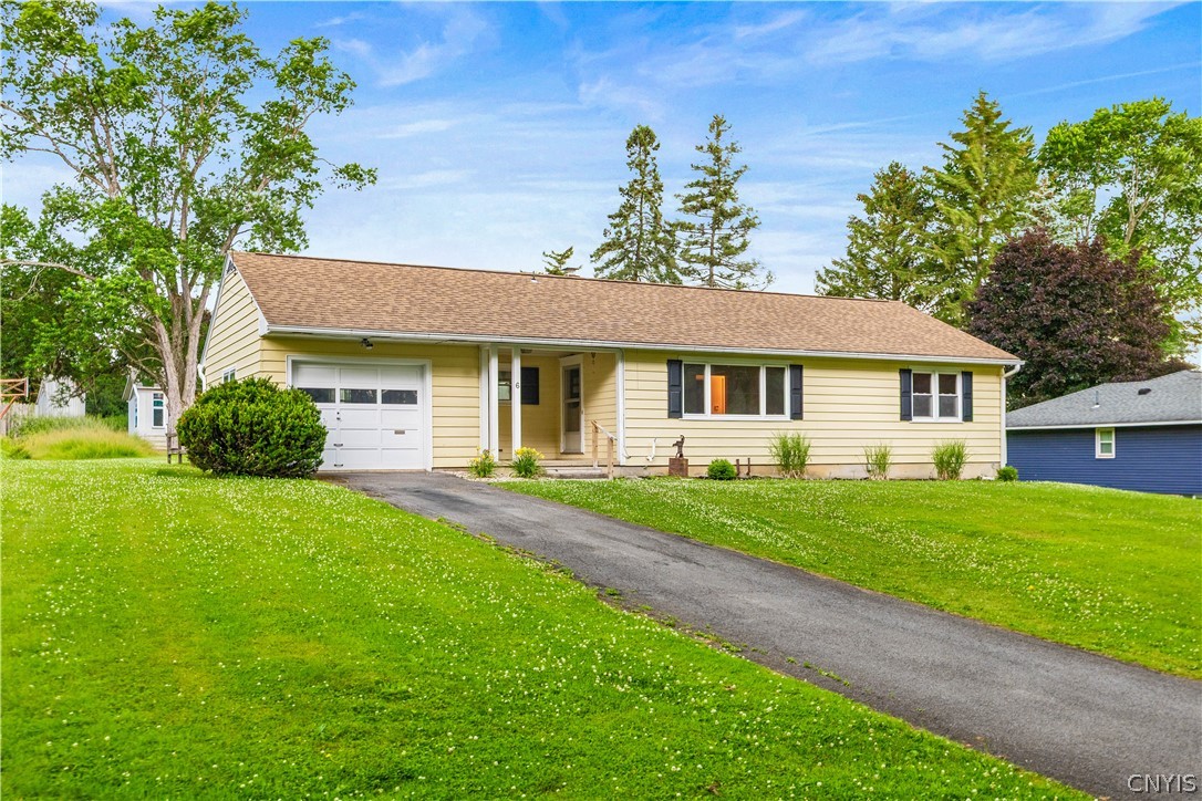 6 Roman Road New Hartford, NY 13413 - Photo 2 of 27