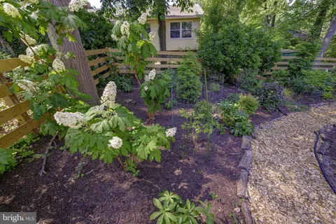 $650,000 | 5 Olivewood Court, Greenbelt, MD 20770