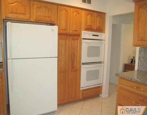 38 Boston Post Road East Brunswick, NJ 08816 - Photo 13 of 23 Gallery Image 13