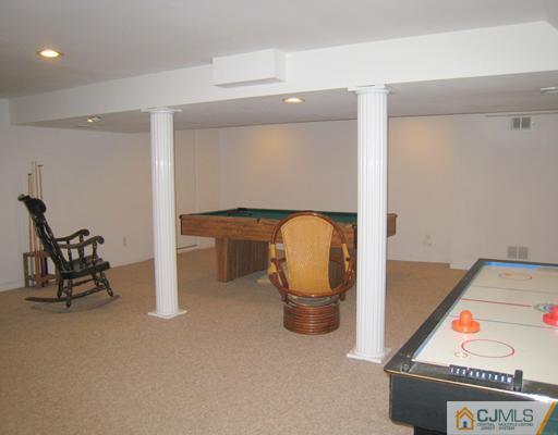 38 Boston Post Road East Brunswick, NJ 08816 - Photo 17 of 23 Gallery Image 17
