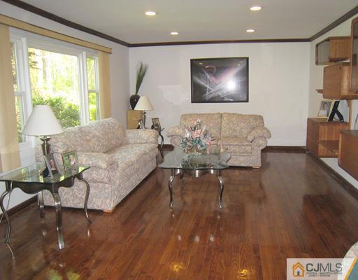 38 Boston Post Road East Brunswick, NJ 08816 - Photo 8 of 23 Gallery Image 8