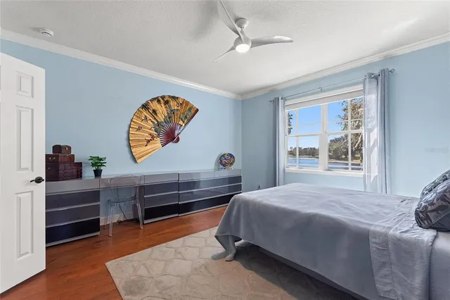 a view of a garden with sitting area