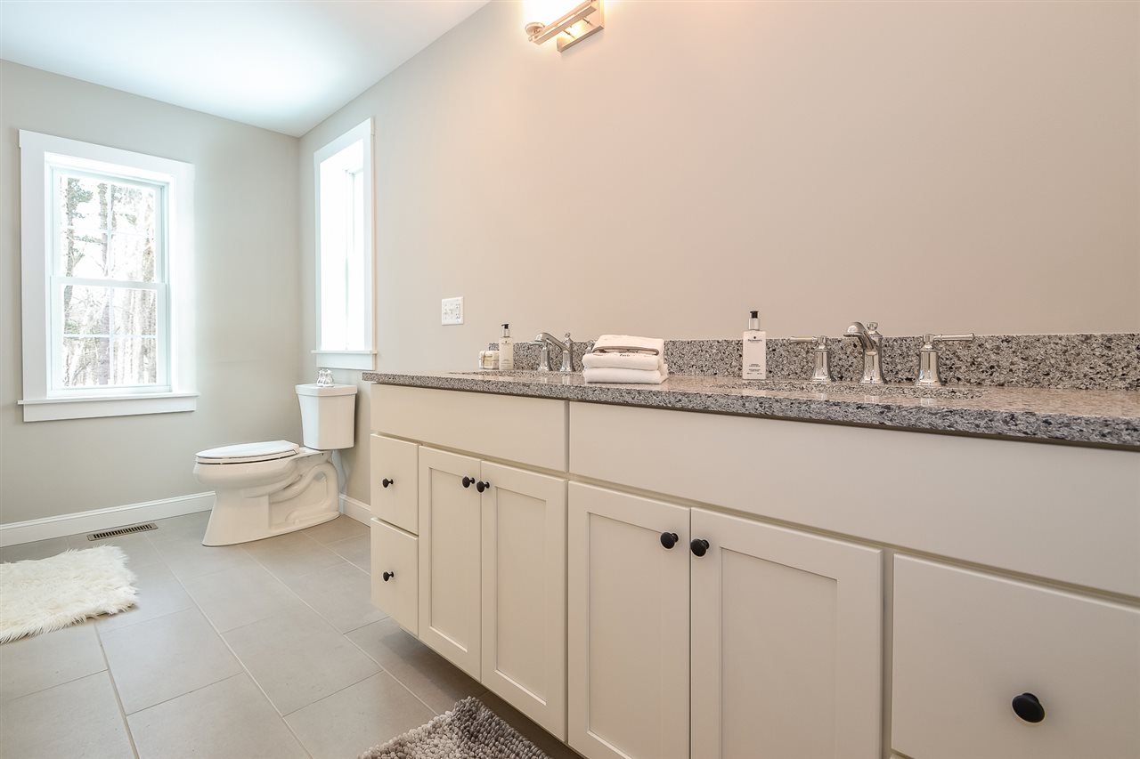 12 Winnicut Road, Unit 2 North Hampton, NH 03862 - Photo 17 of 40 Gallery Image 17