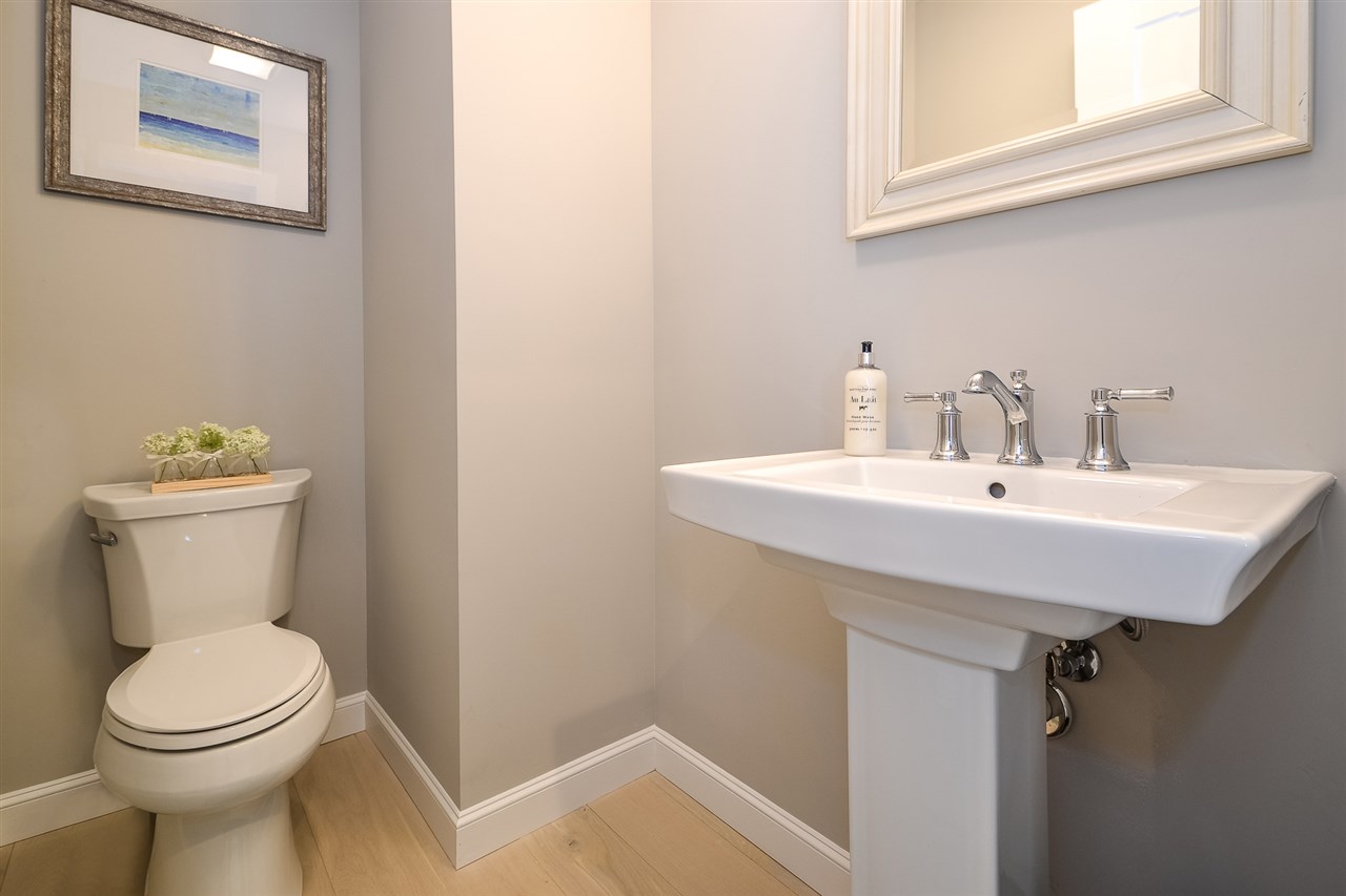 12 Winnicut Road, Unit 2 North Hampton, NH 03862 - Photo 19 of 40 Gallery Image 19