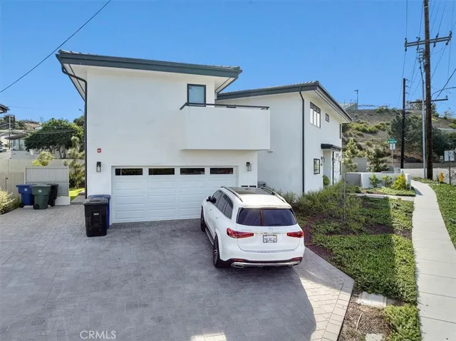 $1,735,000 | 25628 Rolling Hills Way, Torrance, CA 90505