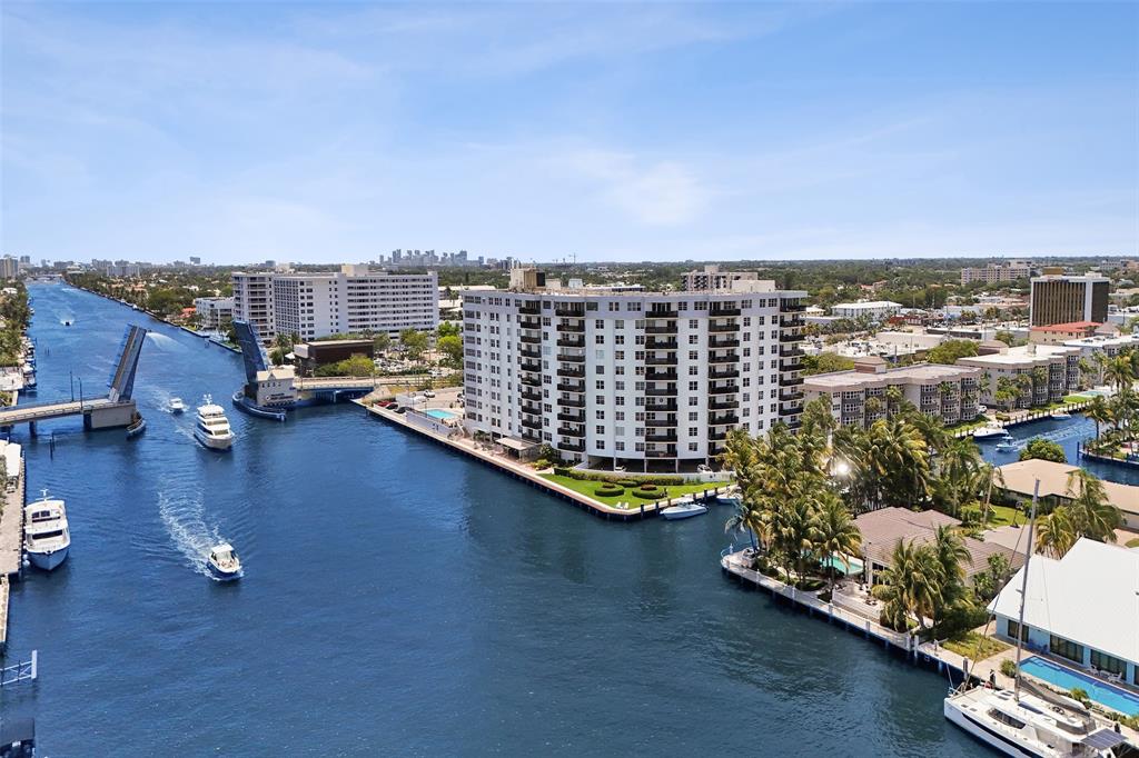 5100 Dupont Boulevard, Unit 3G Fort Lauderdale, FL 33308 - Photo 2 of 46 an aerial view of residential houses with outdoor space