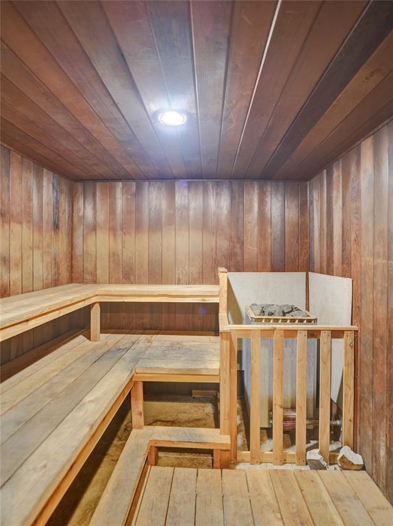 5100 Dupont Boulevard, Unit 3G Fort Lauderdale, FL 33308 - Photo 25 of 46 a view of a room with gym equipment