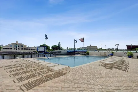 $275,000 | 5100 Dupont Boulevard, Unit 3G, Fort Lauderdale, FL 33308