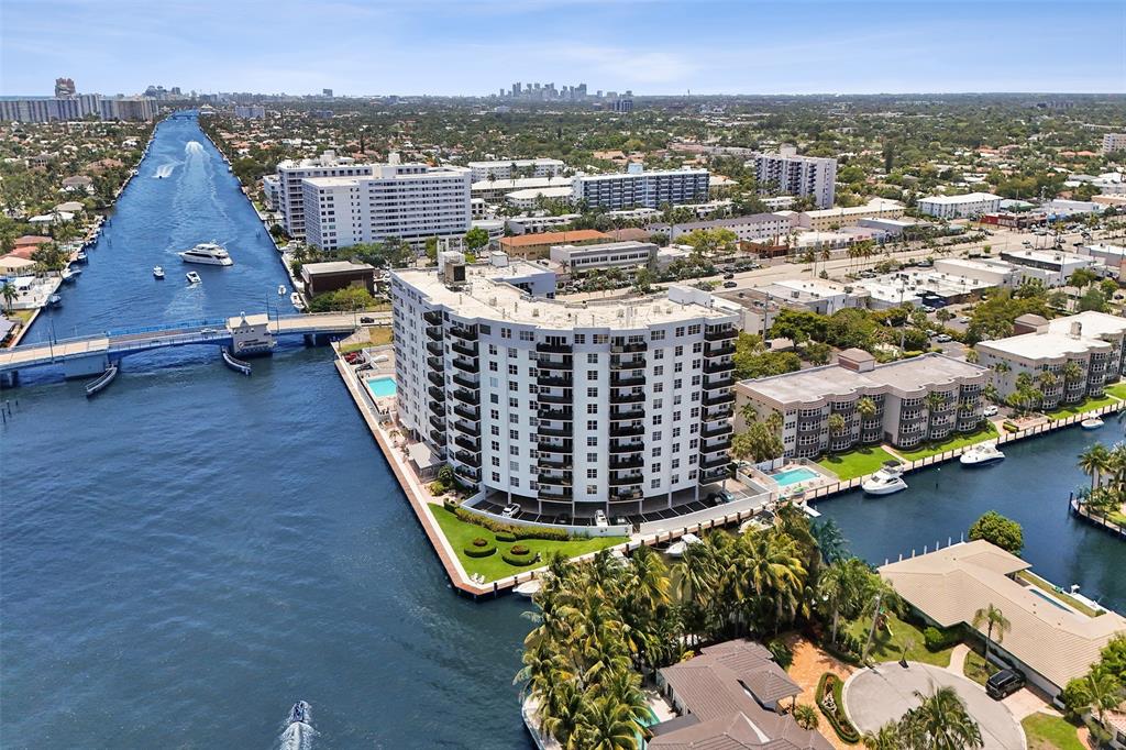 5100 Dupont Boulevard, Unit 3G Fort Lauderdale, FL 33308 - Photo 39 of 46 an aerial view of a city