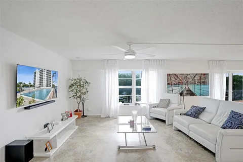$275,000 | 5100 Dupont Boulevard, Unit 3G, Fort Lauderdale, FL 33308