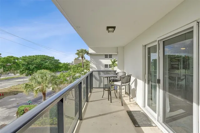 $265,000 | 5100 Dupont Boulevard, Unit 3G, Fort Lauderdale, FL 33308