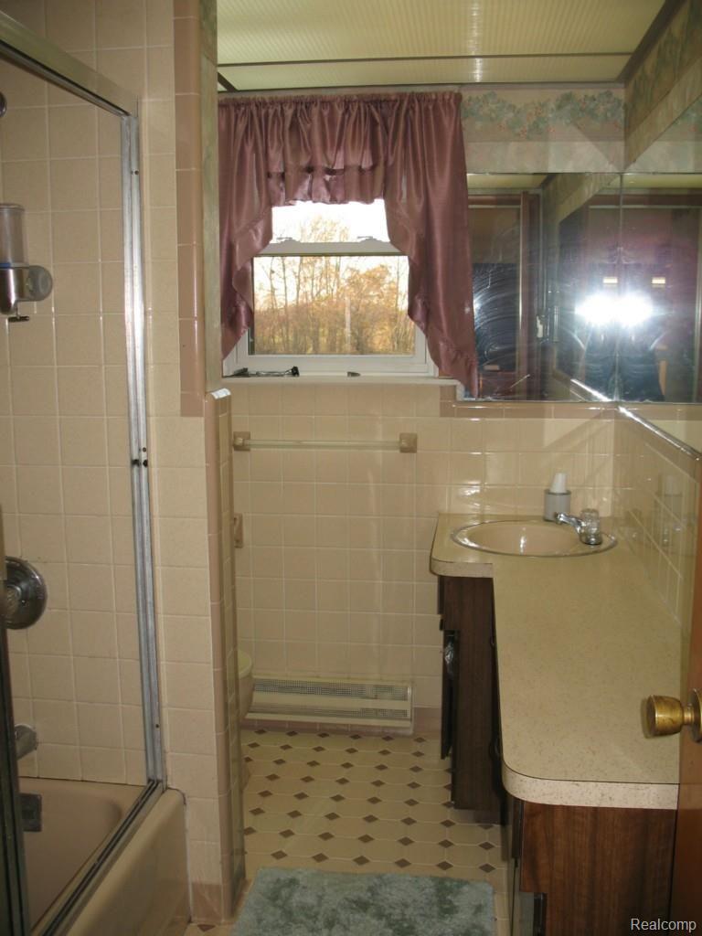 5330 Williams Road Newport, MI 48166 - Photo 25 of 44 5330 Williams Street 032.jpg
