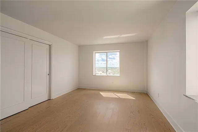 $350,000 | 4550 Warwick Boulevard, Unit 1205, Kansas City, MO 64111