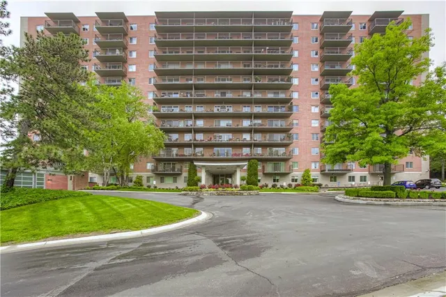 $350,000 | 4550 Warwick Boulevard, Unit 1205, Kansas City, MO 64111