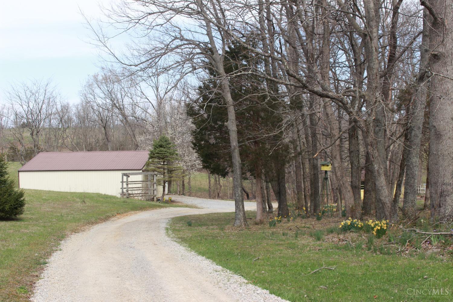 748 Sininger Road Winchester, OH 45697 - Photo 4 of 33