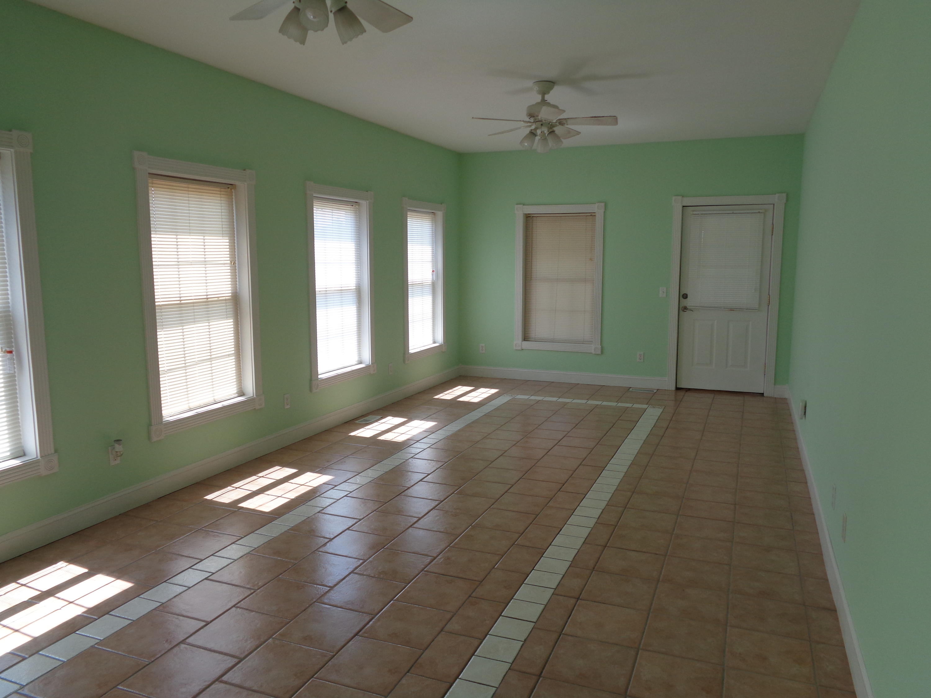 533 Shadberry Road Crossville, TN 38572 - Photo 13 of 35 DSC00534