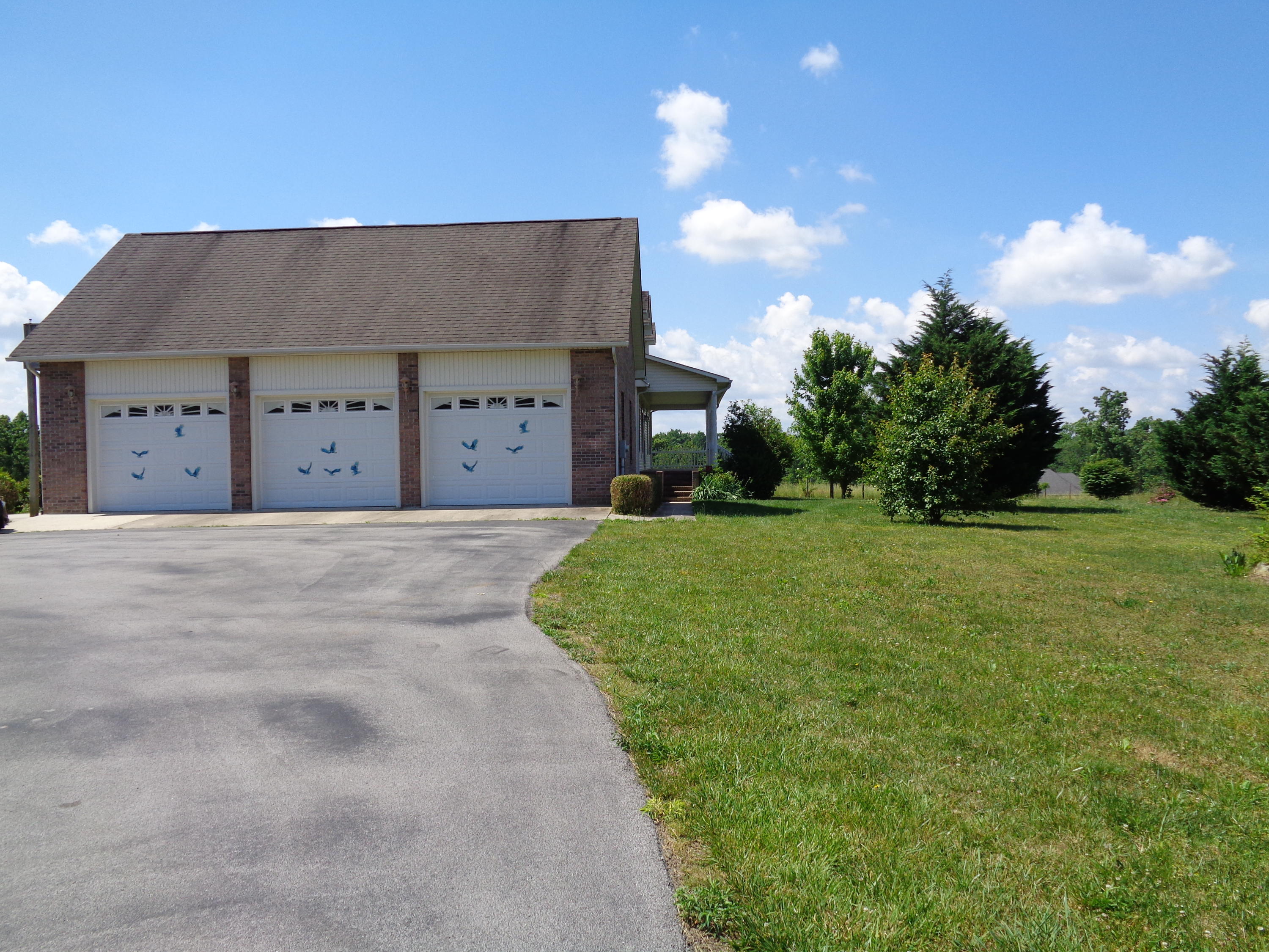 533 Shadberry Road Crossville, TN 38572 - Photo 6 of 35 DSC00525