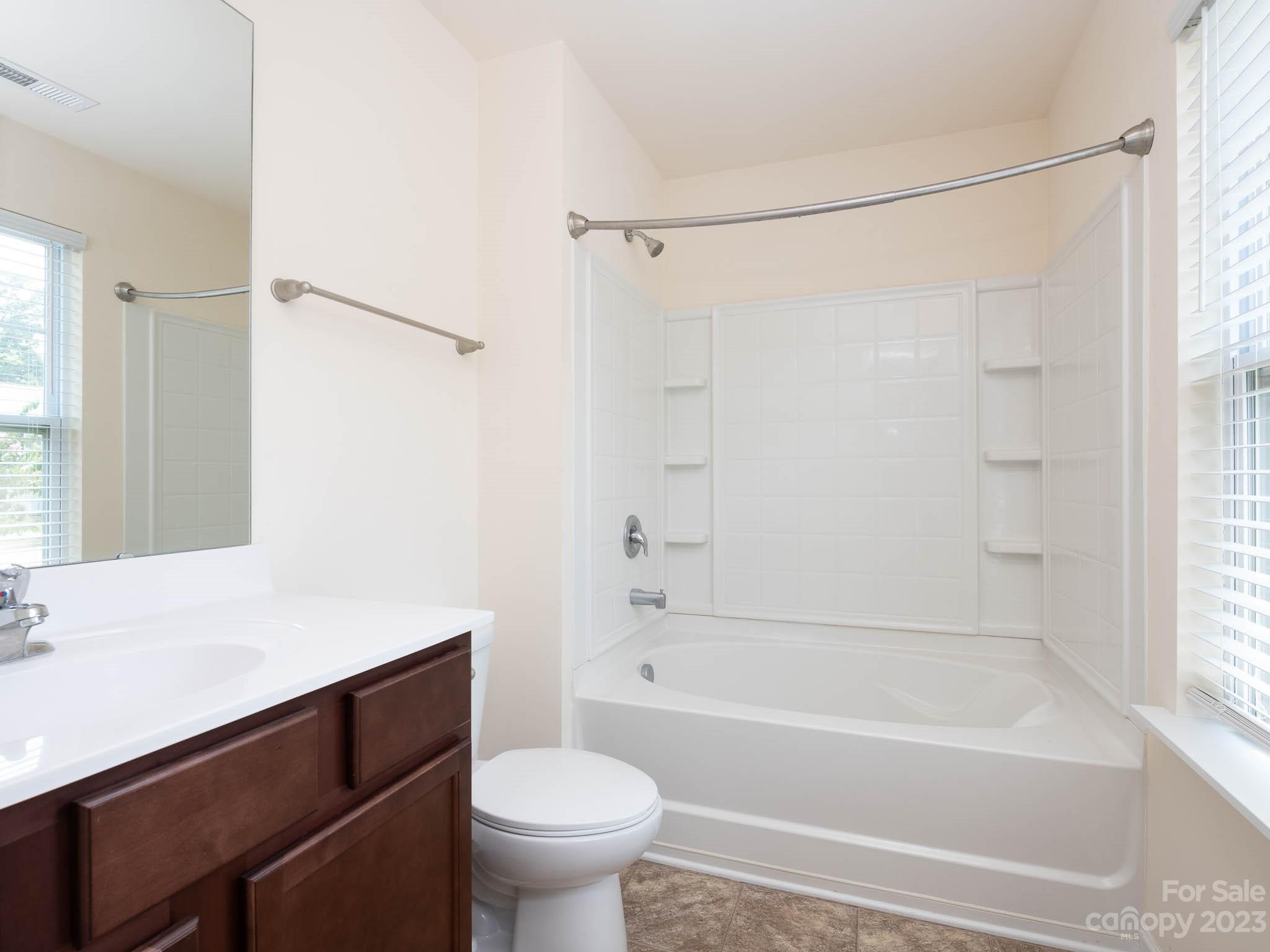 10419 Benfield Road Charlotte, NC 28269 - Photo 20 of 28 Gallery Image 20