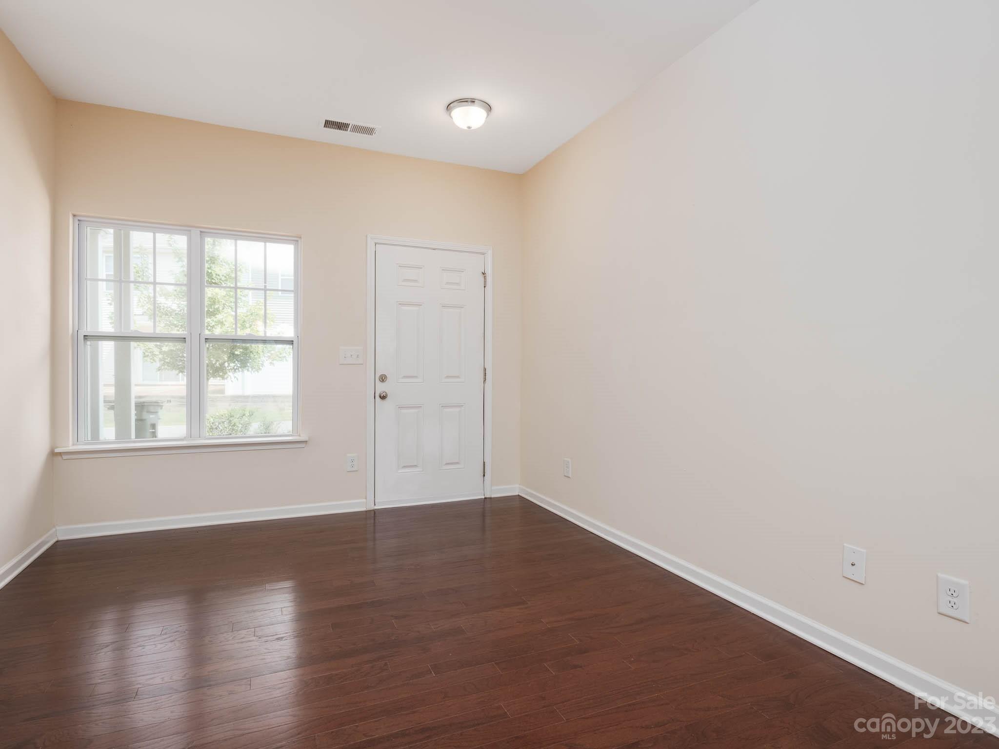 10419 Benfield Road Charlotte, NC 28269 - Photo 9 of 28 Gallery Image 9