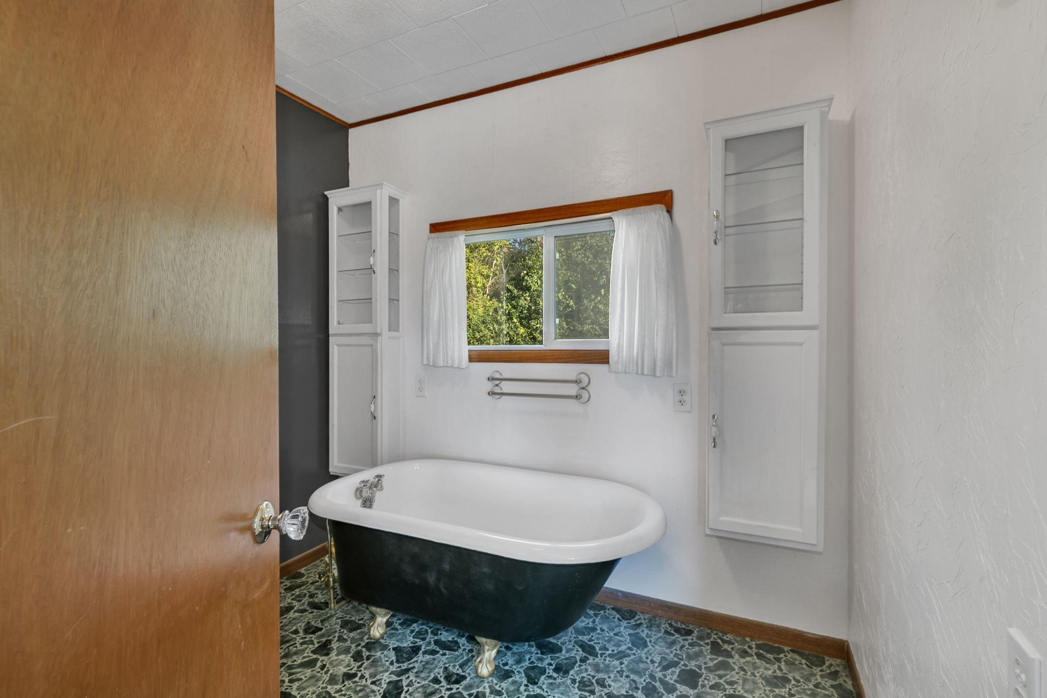 1910 30th Street Southwest Willmar, MN 56201 - Photo 11 of 43