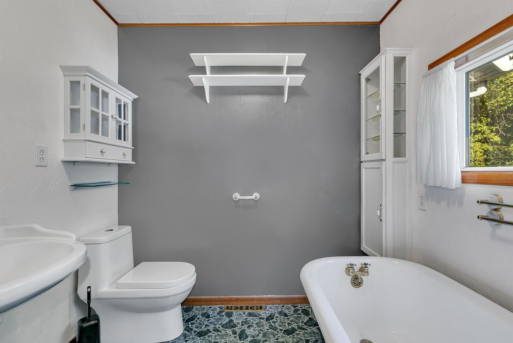 1910 30th Street Southwest Willmar, MN 56201 - Photo 12 of 43