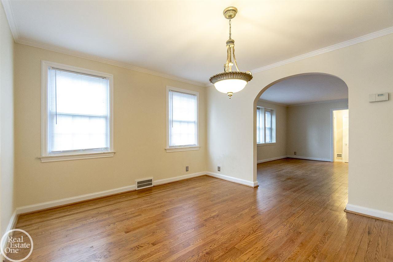 429 Moran Road Grosse Pointe Farms, MI 48236 - Photo 15 of 60