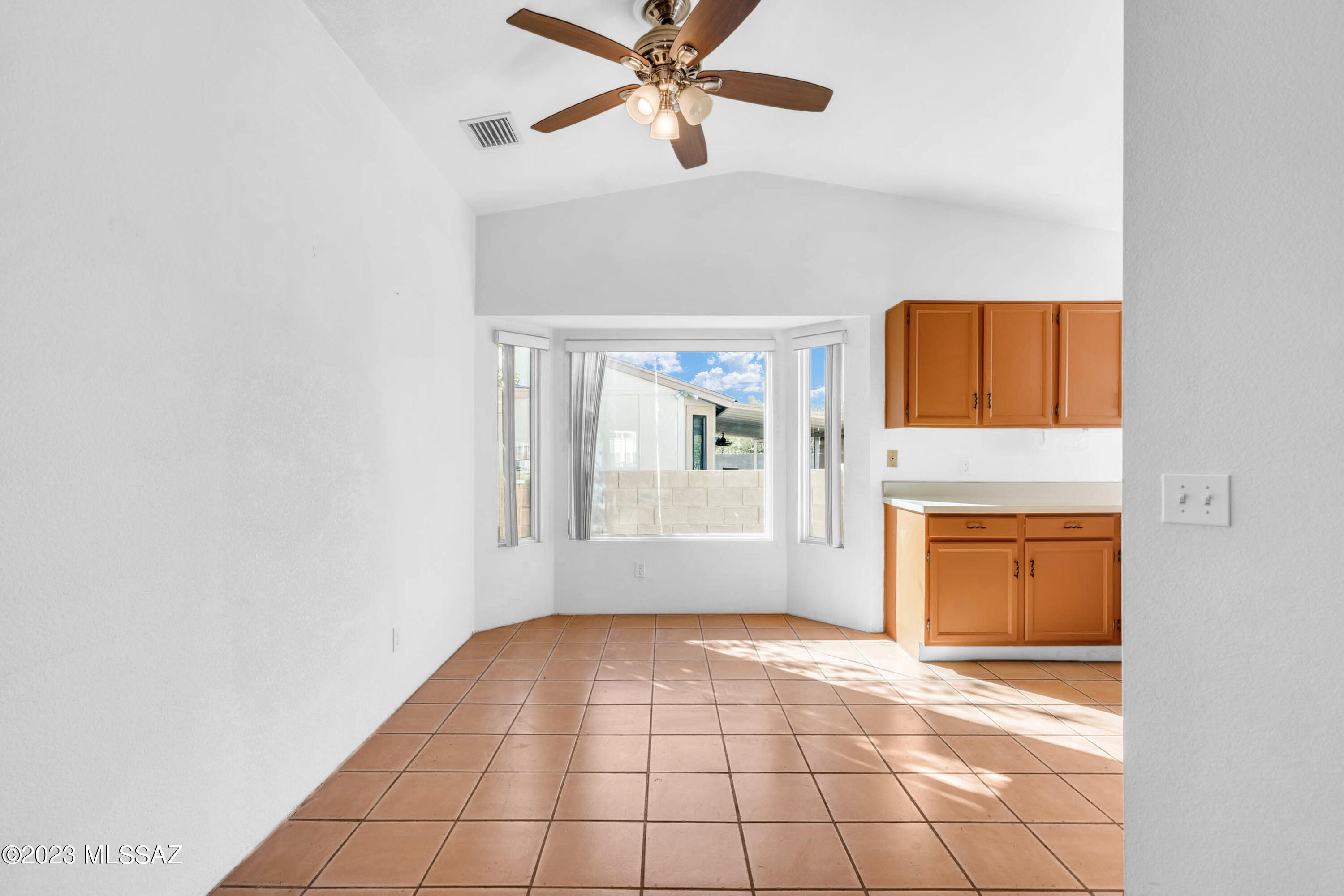 5841 North Moonbrook Road Tucson, AZ 85741 - Photo 13 of 41 Gallery Image 13