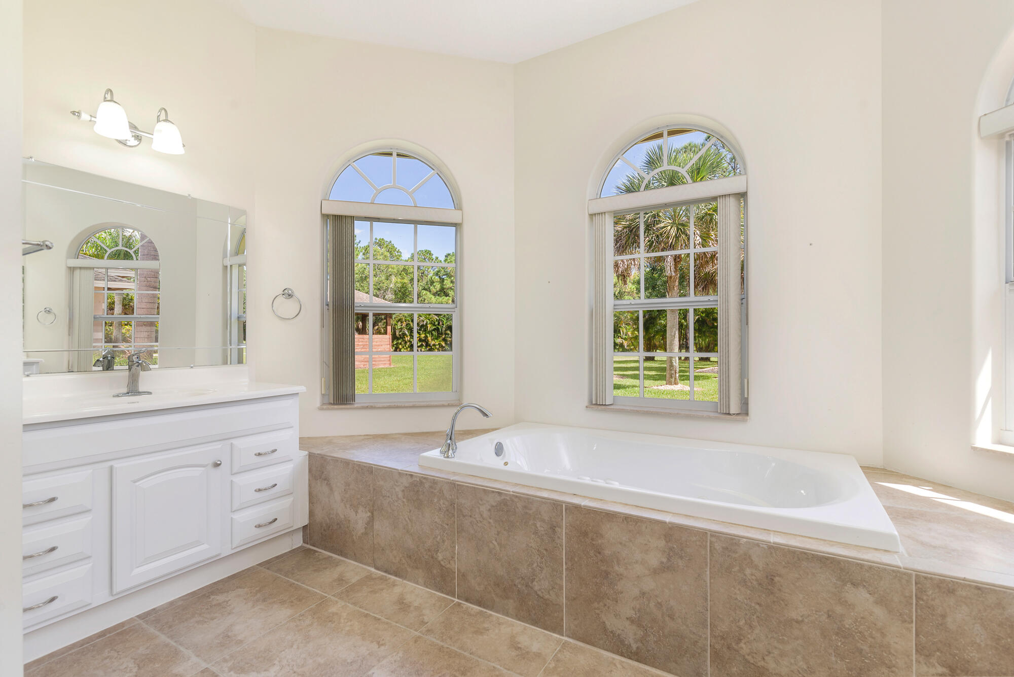 13095 Sand Ridge Road Palm Beach Gardens, FL 33418 - Photo 26 of 55 Primary Bathroom
