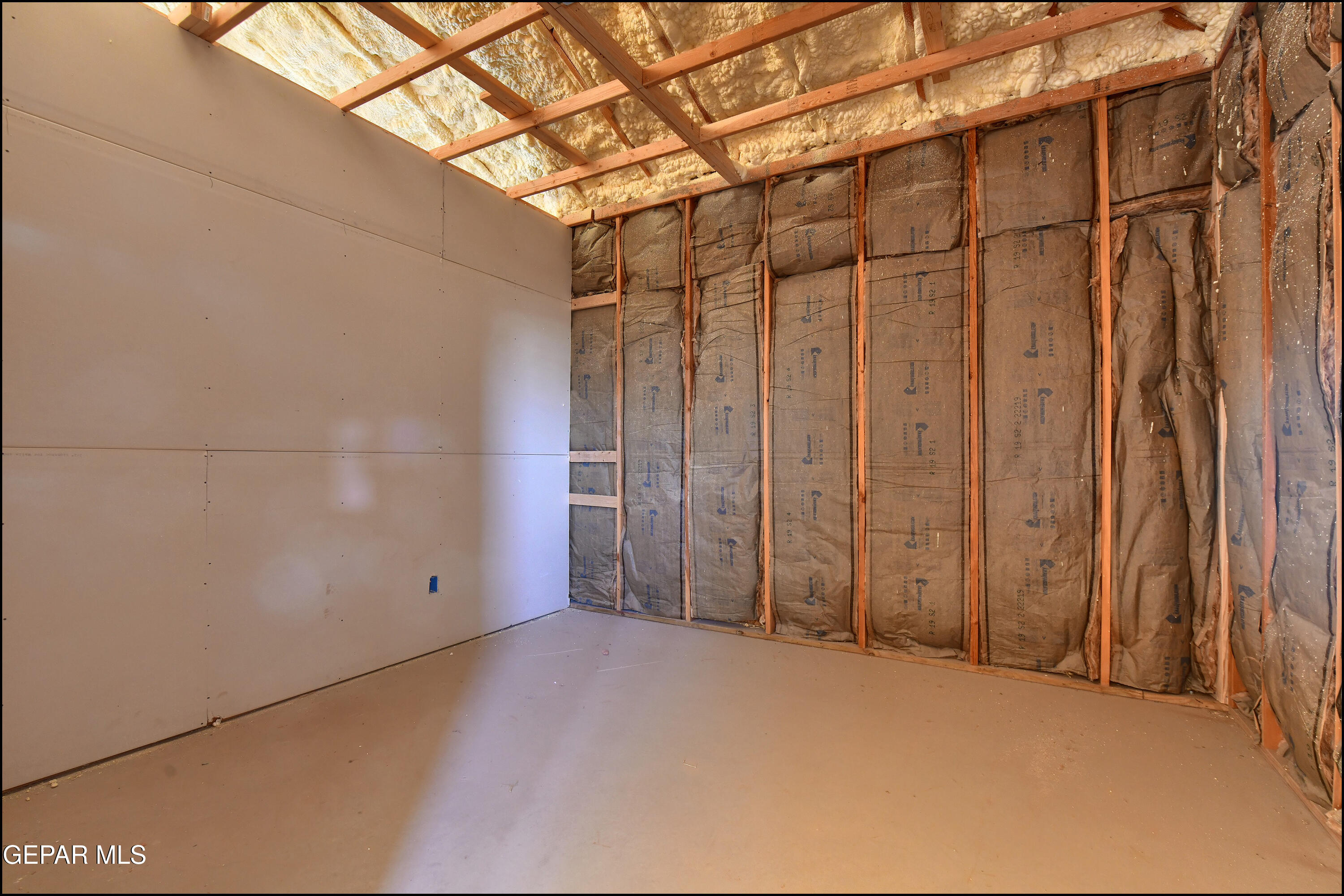 13360 Ayla Road El Paso, TX 79938 - Photo 31 of 48 a view of a blue gate