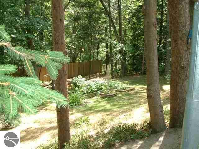 75 East Piney Road Manistee, MI 49660 - Photo 7 of 7 1650599-7.JPG