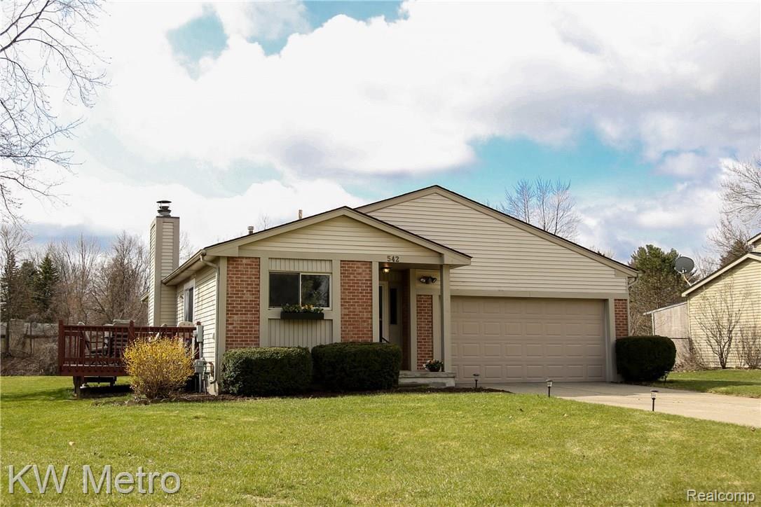 542 Hidden Ridge Drive Troy, MI 48083 - Photo 46 of 46 Hidden Ridge-54.jpg