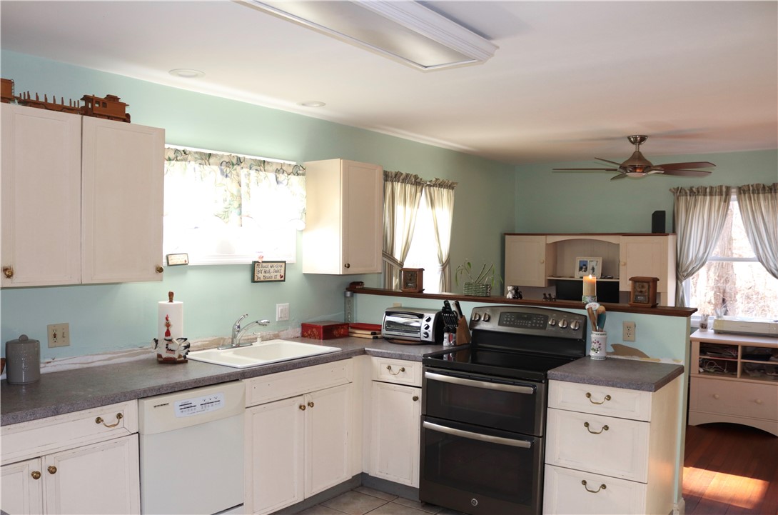 31 Wright Lane Jamestown, RI 02835 - Photo 8 of 27