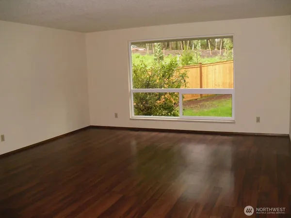 $1,398,000 | 23525 Southeast 32nd Way, Sammamish, WA 98029