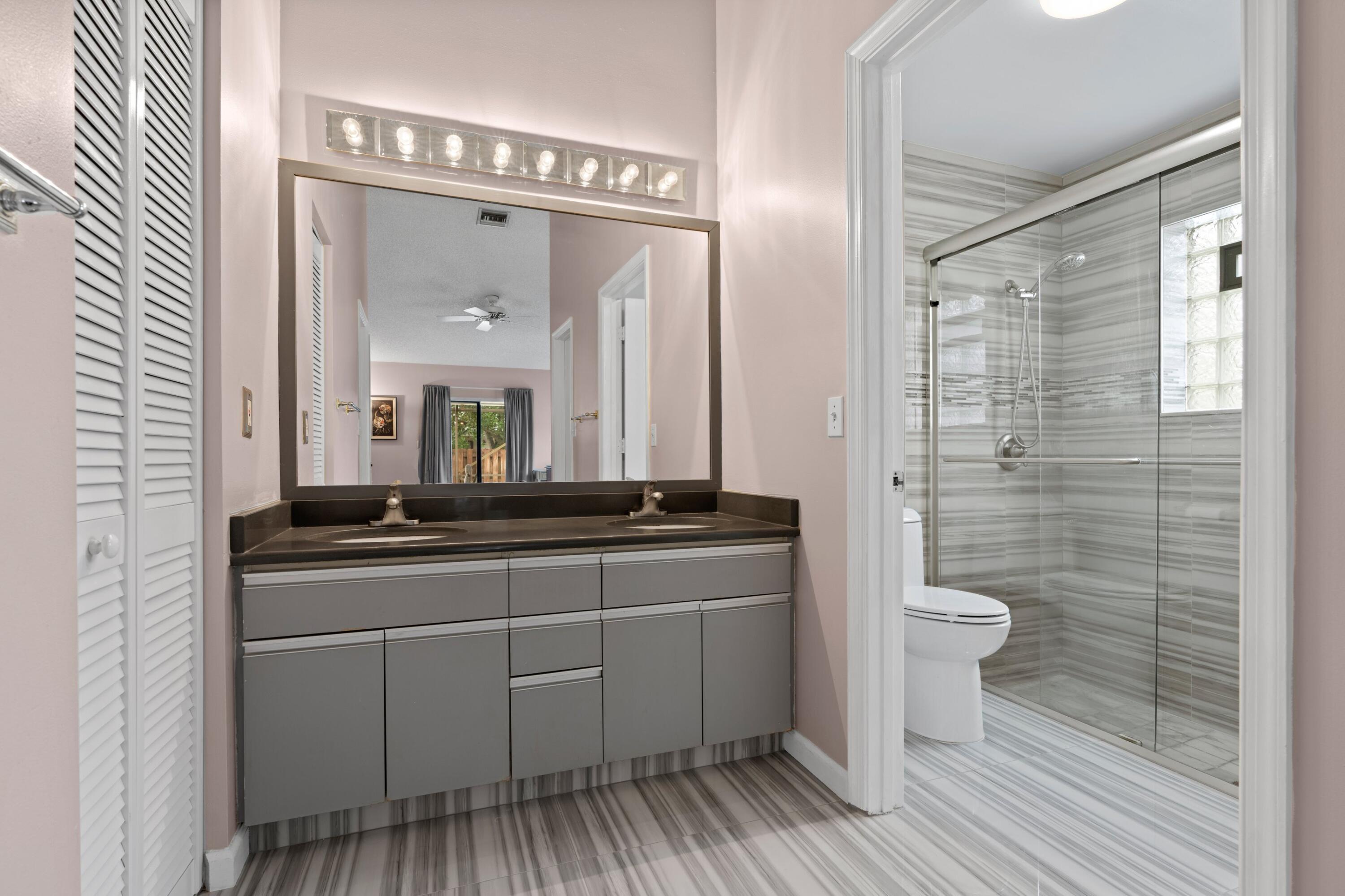 7619 West Country Club Boulevard Boca Raton, FL 33487 - Photo 9 of 30 Master Bathroom