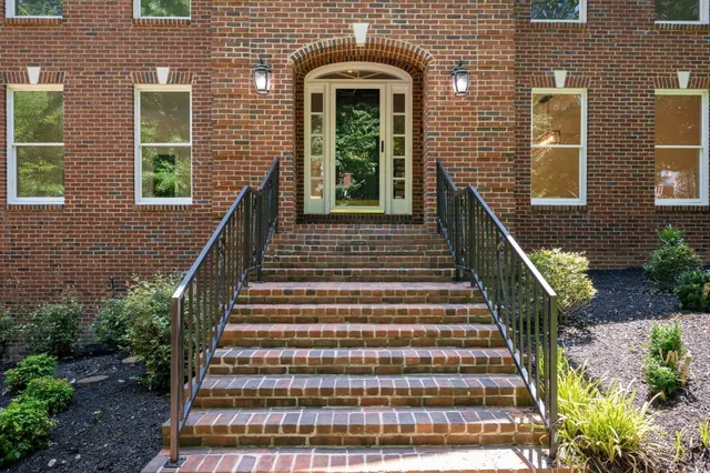 $1,299,500 | 159 North Berwick Lane, Franklin, TN 37069