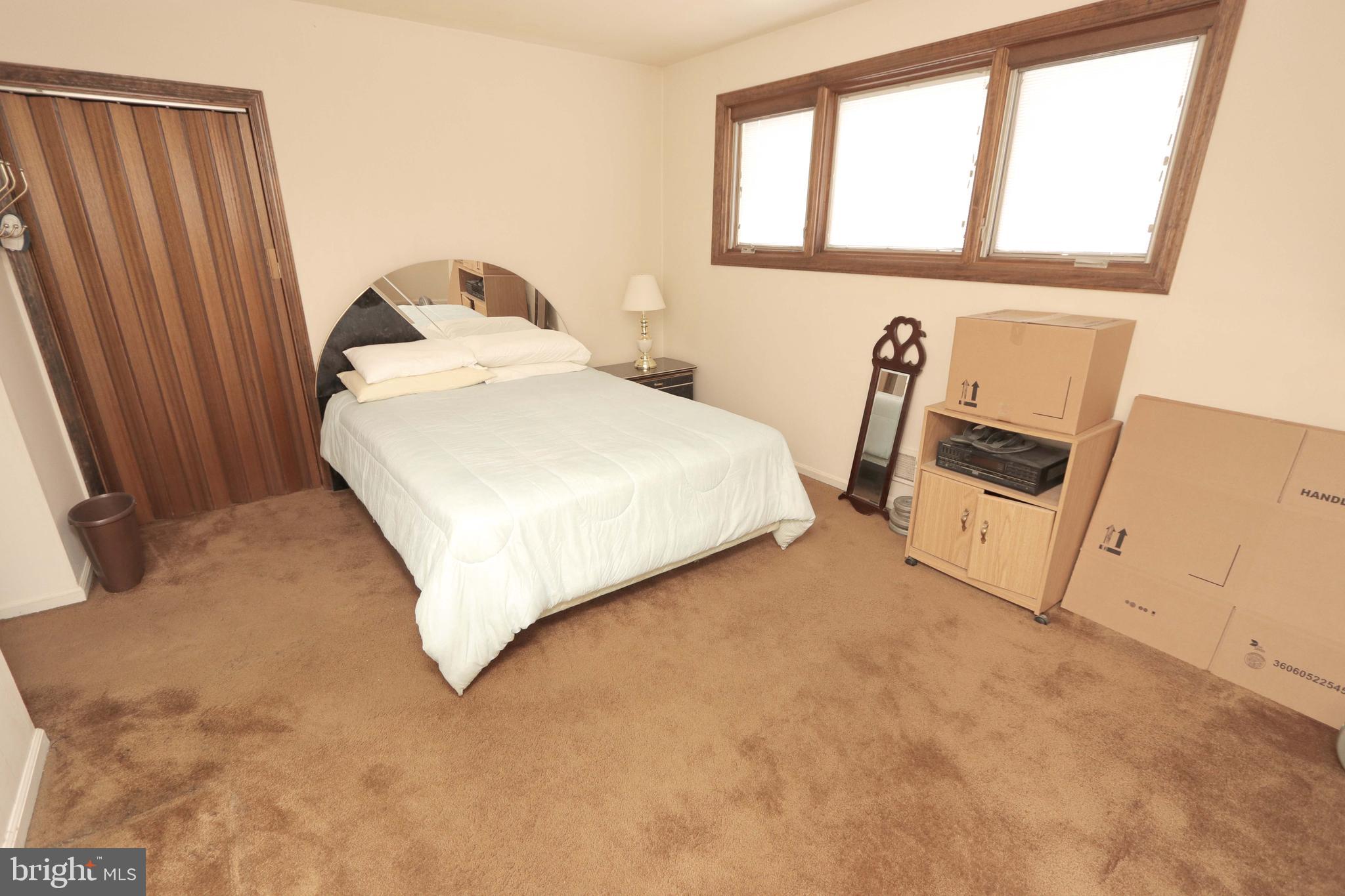 3706 Byrne Road Philadelphia, PA 19154 - Photo 25 of 50 2nd Bedroom w Bathroom Access
