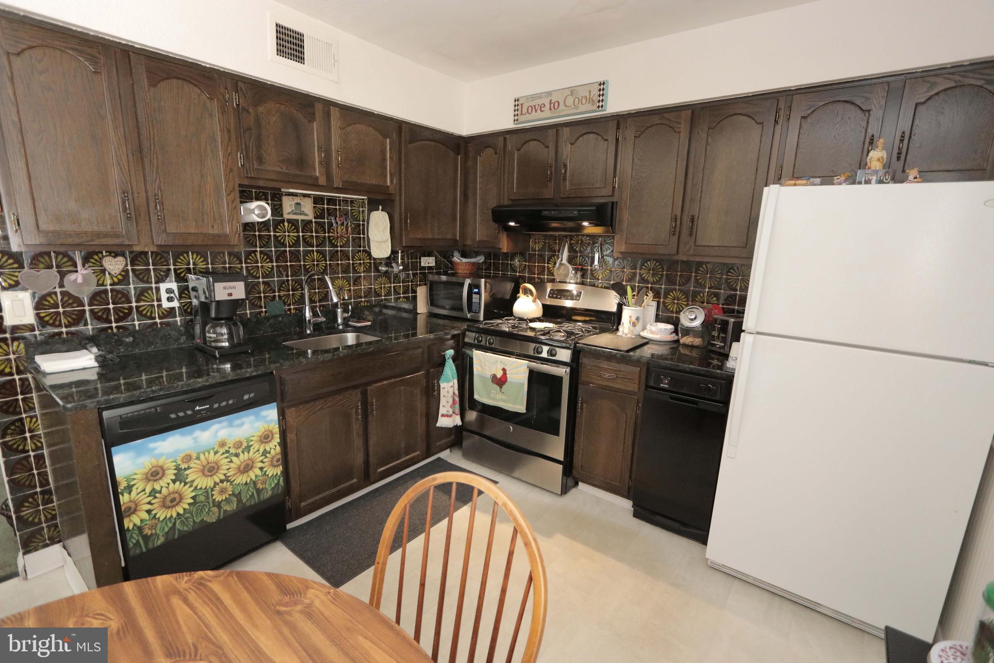 3706 Byrne Road Philadelphia, PA 19154 - Photo 5 of 50 Gallery Image 5