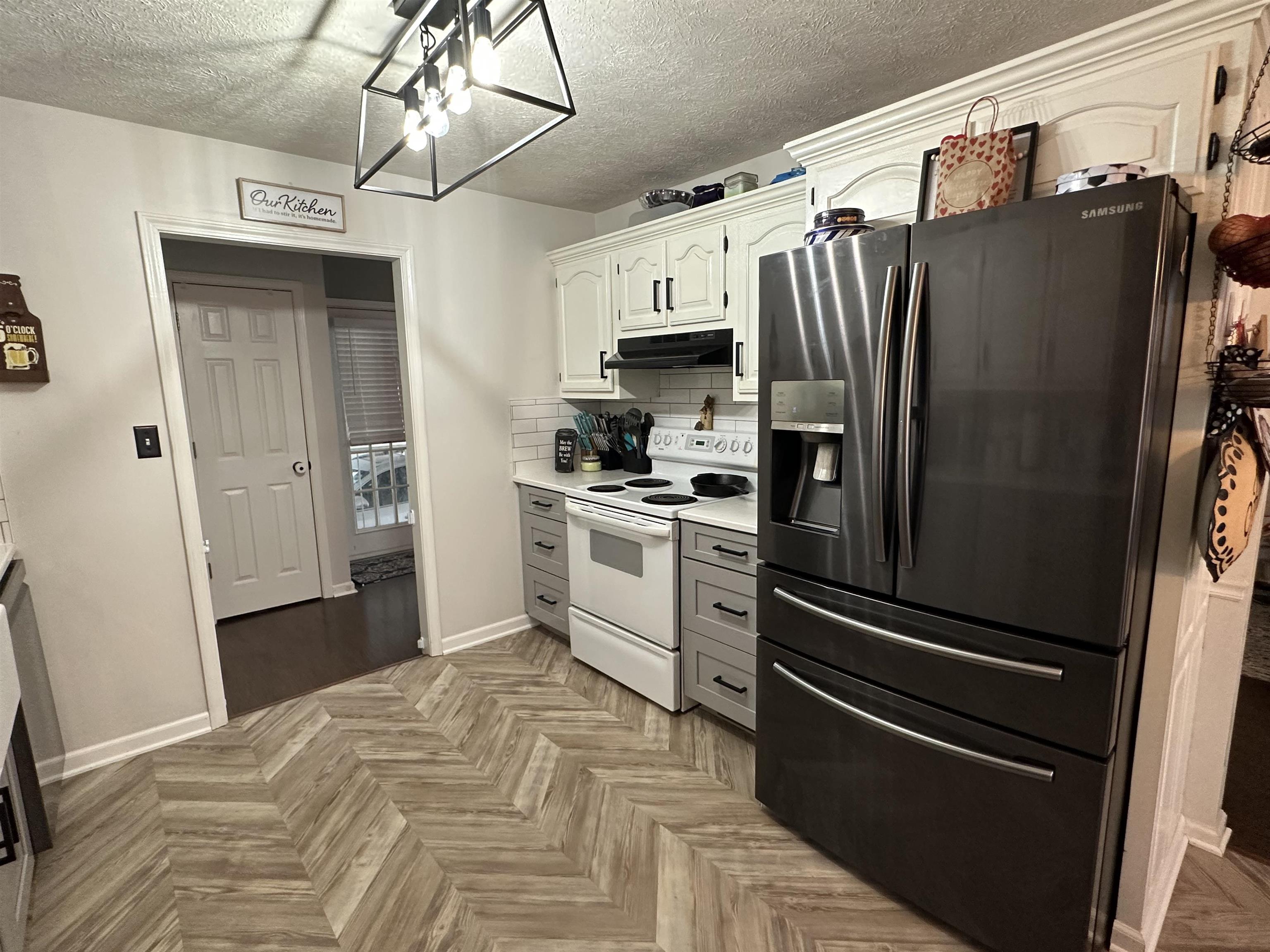 255 Rodeo Way Savannah, TN 38372 - Photo 3 of 19 Gallery Image 3