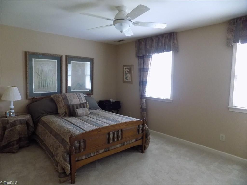 262 Ridgeway Lane Lexington, NC 27295 - Photo 14 of 18 Nice sized extra bedroom with spacious closet