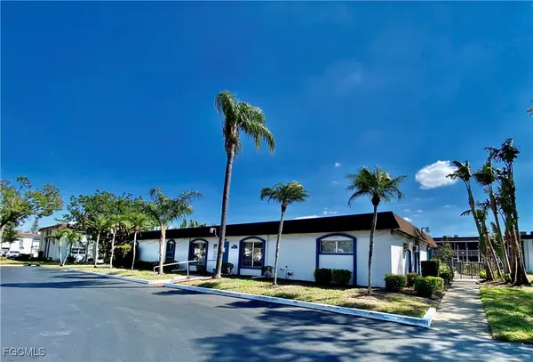 $134,000 | 2828 Jackson Street, Unit I1, Fort Myers, FL 33901