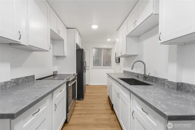 $624,950 | 1126 Northeast 197th Court, Shoreline, WA 98155