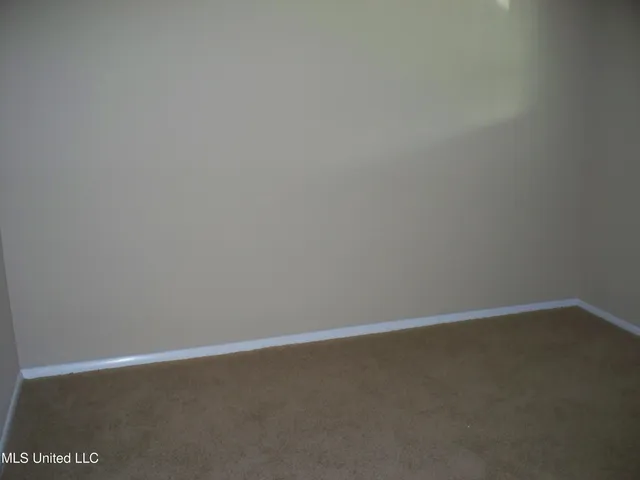 $2,000 | 527 Front Beach Drive, Ocean Springs, MS 39564