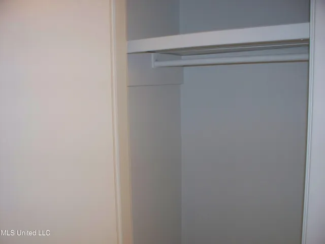 $2,000 | 527 Front Beach Drive, Ocean Springs, MS 39564