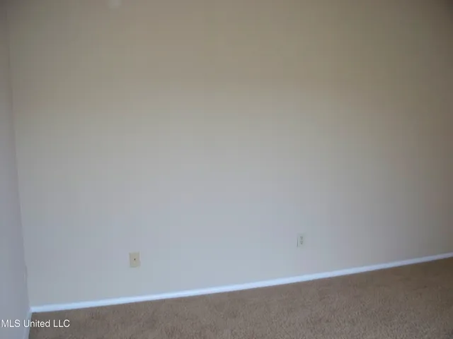 $2,000 | 527 Front Beach Drive, Ocean Springs, MS 39564