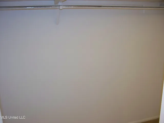 $2,000 | 527 Front Beach Drive, Ocean Springs, MS 39564