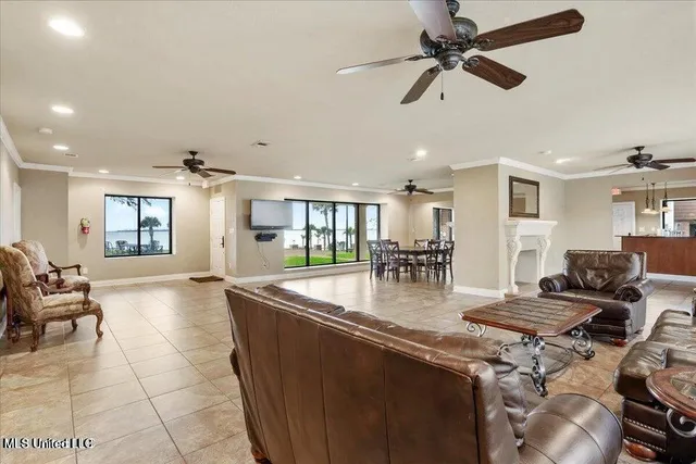 $2,000 | 527 Front Beach Drive, Ocean Springs, MS 39564