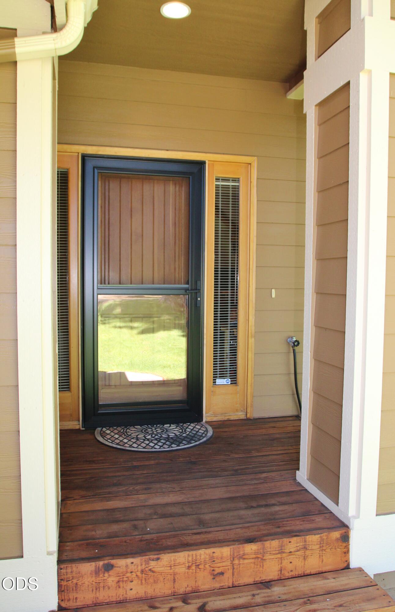 5010 Sora Loop Klamath Falls, OR 97601 - Photo 6 of 80